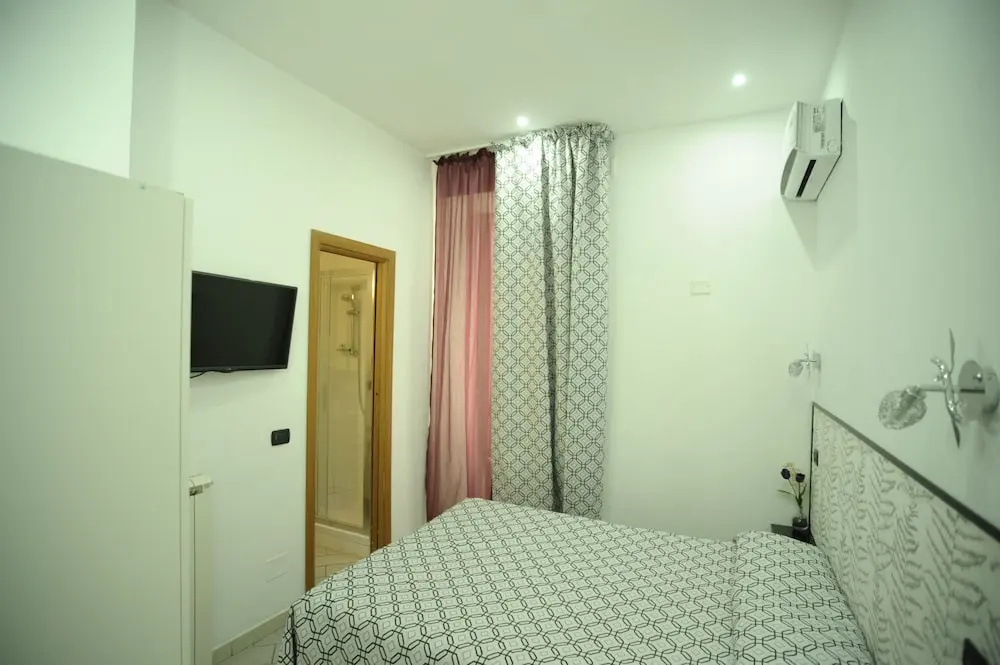 Economy Double room with balcony (full double bed)