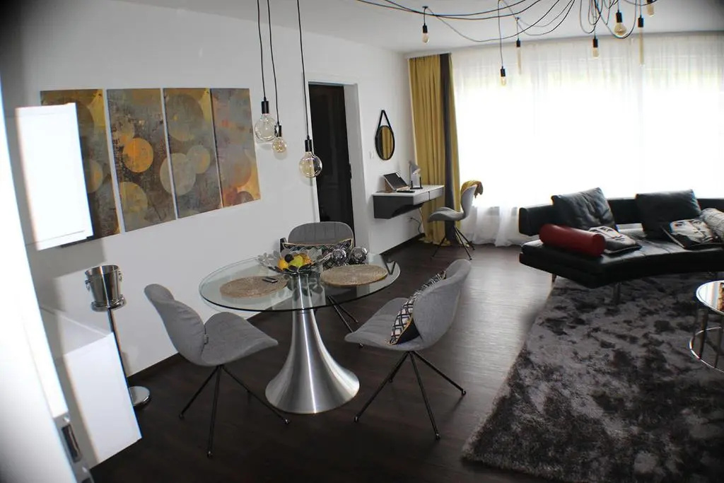 Deluxe Apartment
