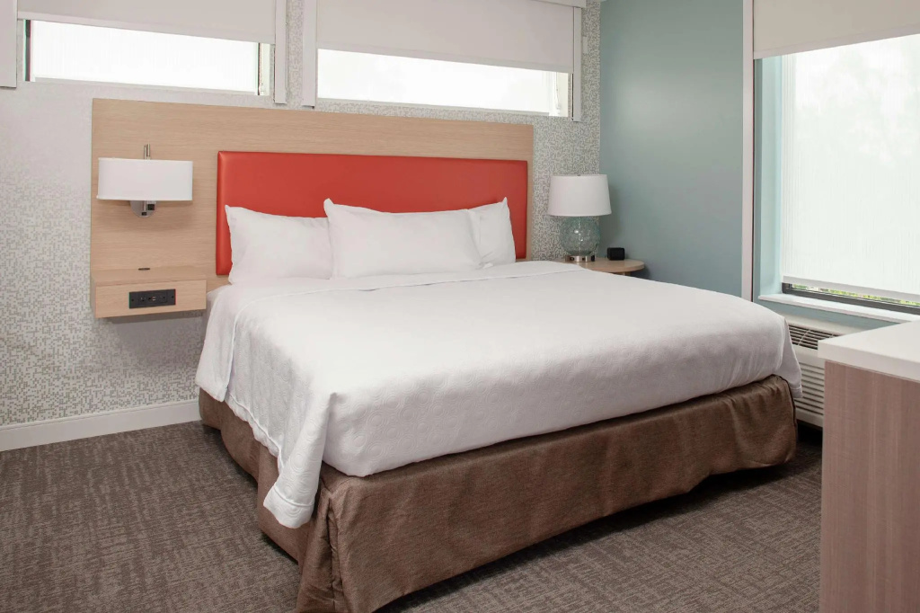 Double Suite (full double bed)