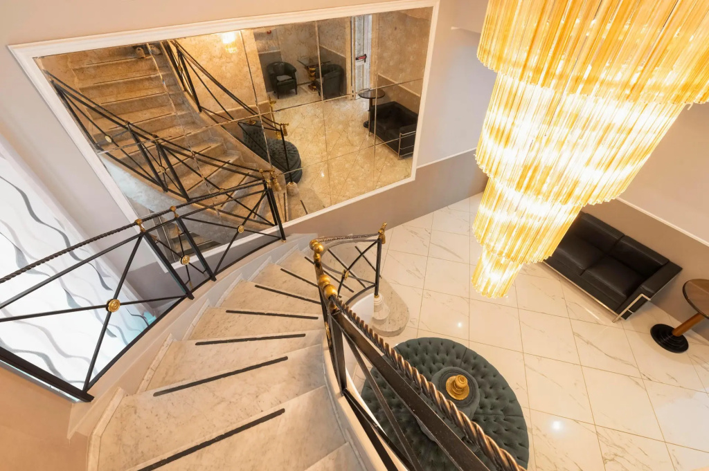 Hotel photo 12