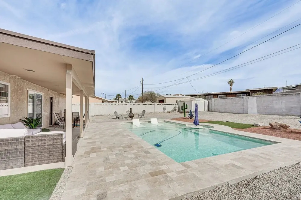 5 Mi to Lake Havasu: Home w/ Yard & Pool — фото 6