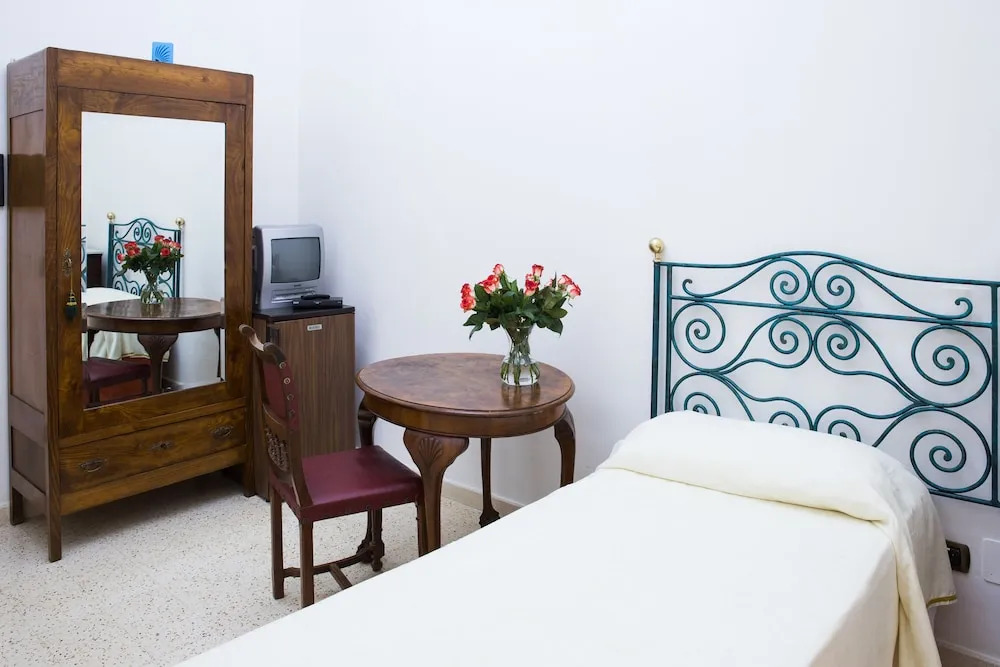 Vittoria Guest House - Battipaglia - фото 3