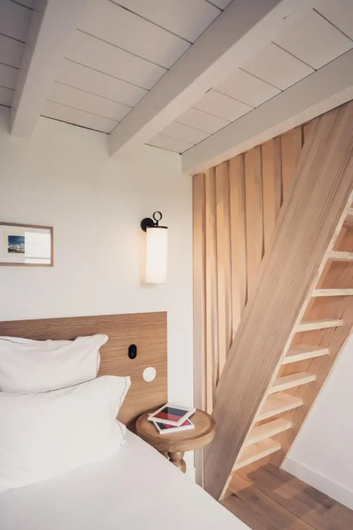 Standard Quadruple room with balcony