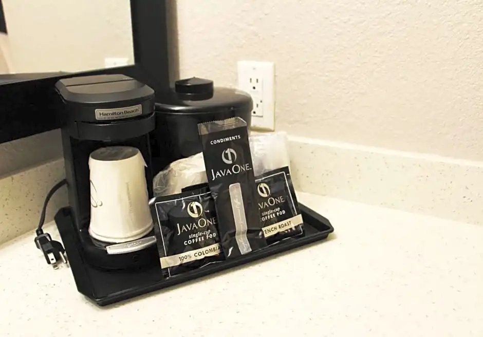 La Quinta Inn & Suites by Wyndham Pomona - Chambres