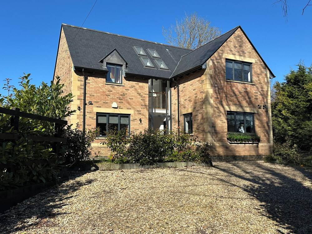 Woodside House