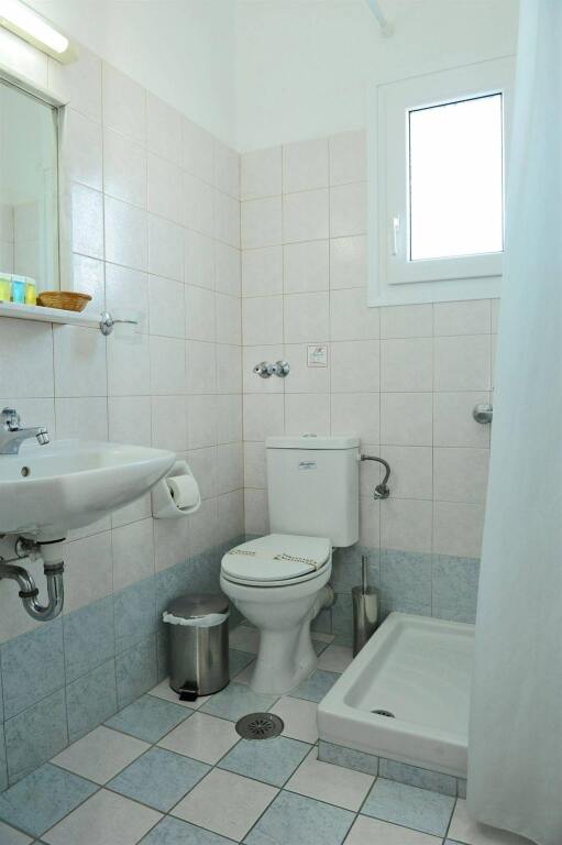 Tilemachos Rooms & Studios 3 *