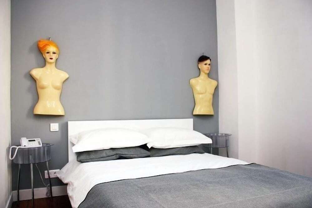 gallery_image_hidden_36