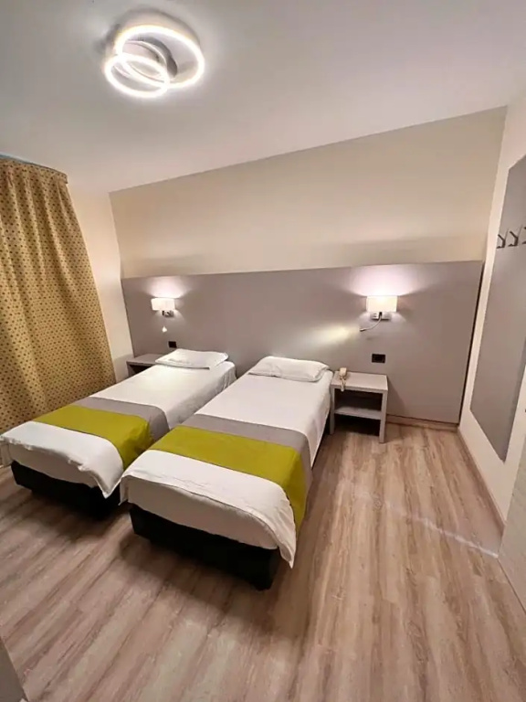Economy room