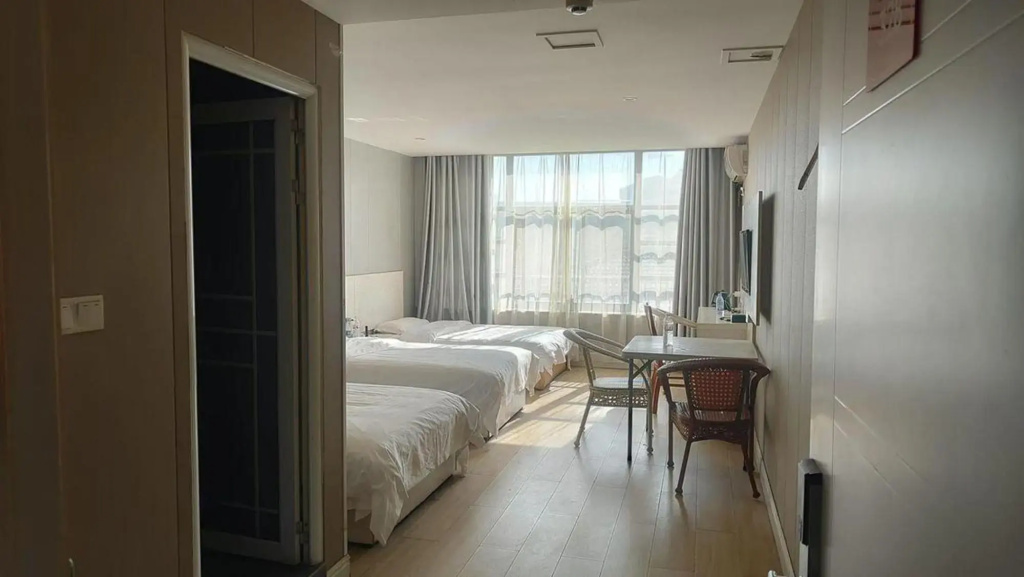 Kunshan Holiday Express Hotel