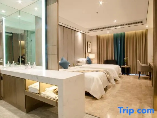 Standard Triple Family room
