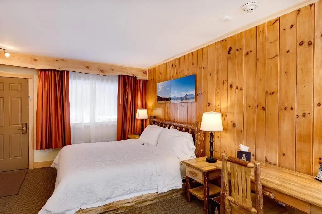 Adirondack Spruce Lodge - Chambres