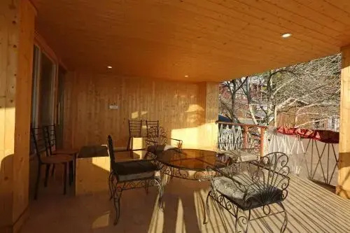 Green Cottage By OYO Rooms