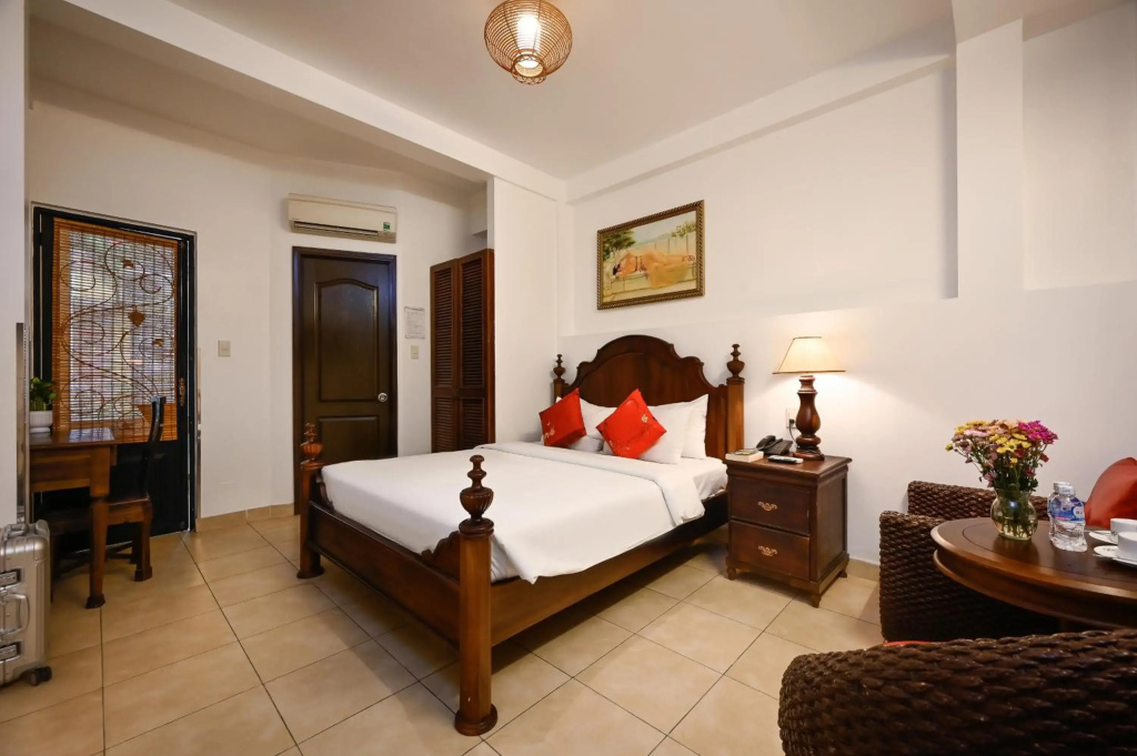Halo Hotel - Général