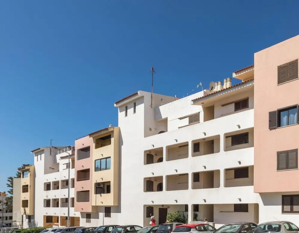 Belavista City Center Apartment 214