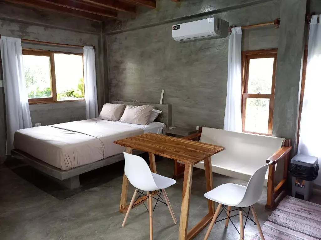 Deluxe Double Suite (full double bed)