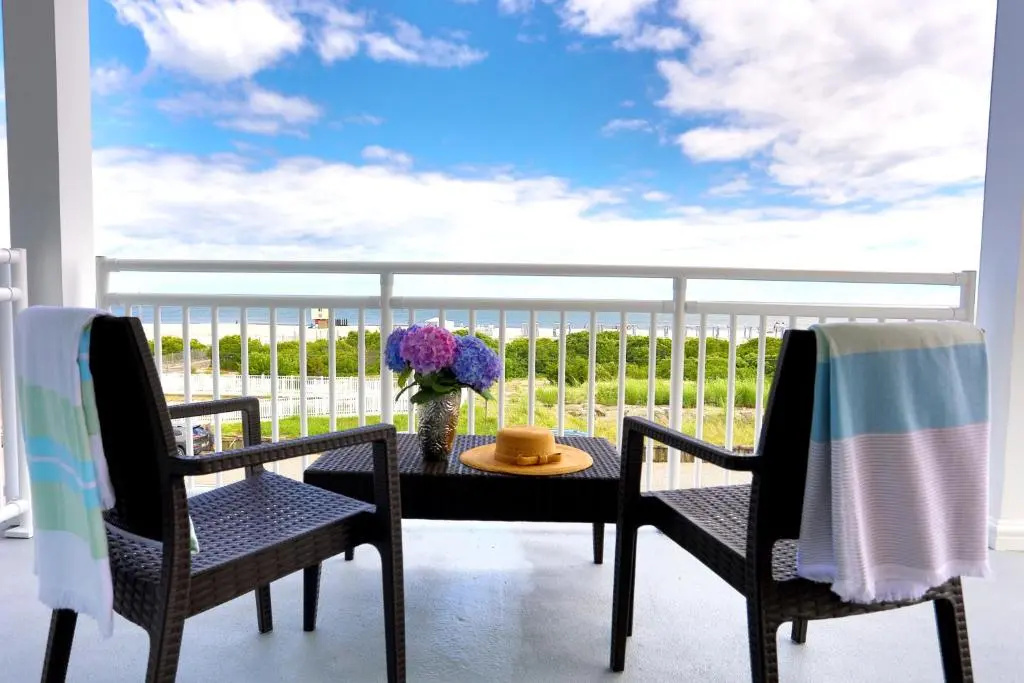 Deluxe Double room with sea view (full double bed)