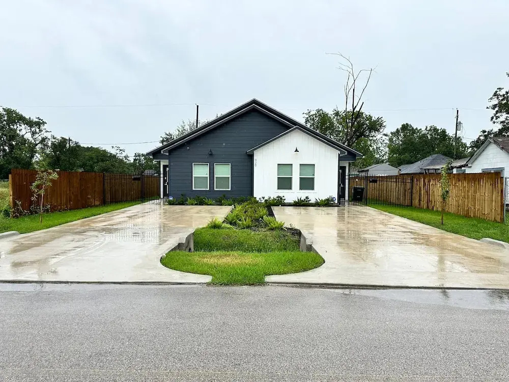 Cozy 3BR Retreat With Yard