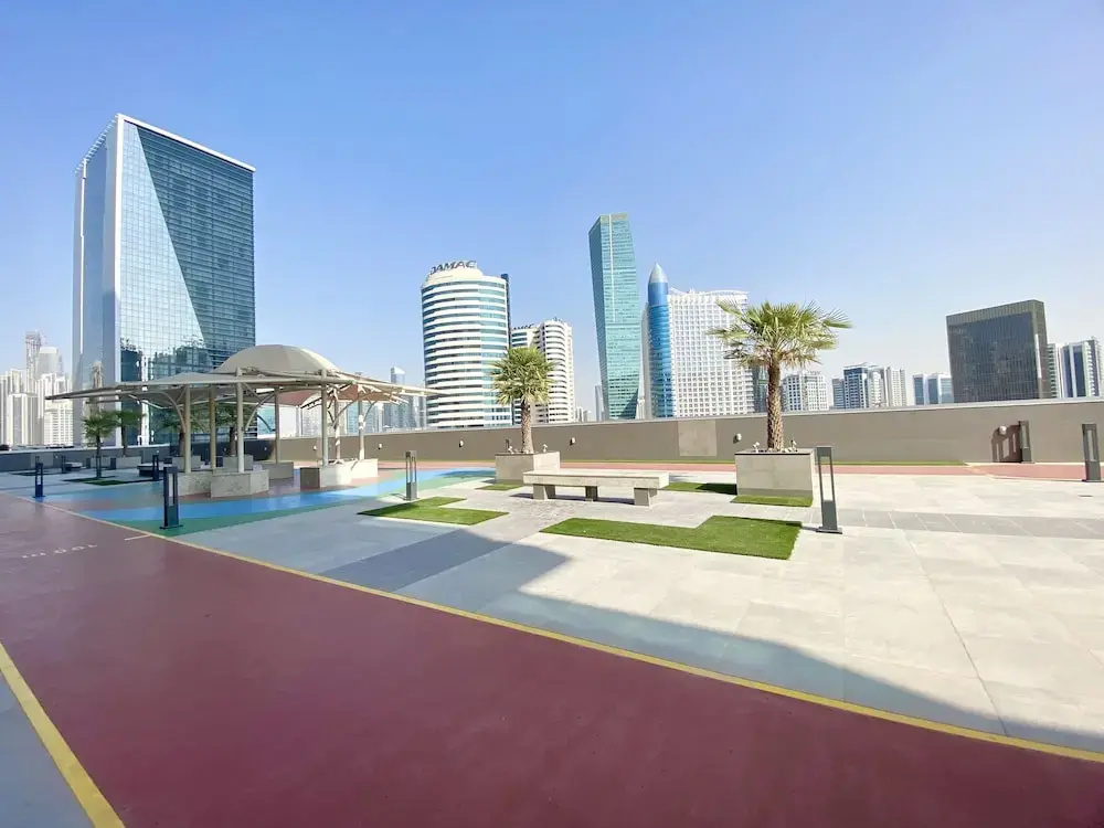 Marco Polo - Elegant Studio with Burj Khalifa Views & Balcony