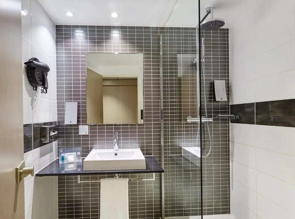 Holiday Inn Toulon City Centre by IHG - Chambres