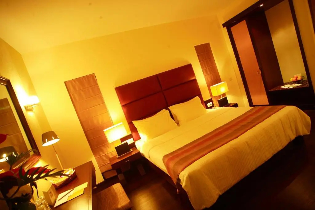 Executive Double room (full double bed)