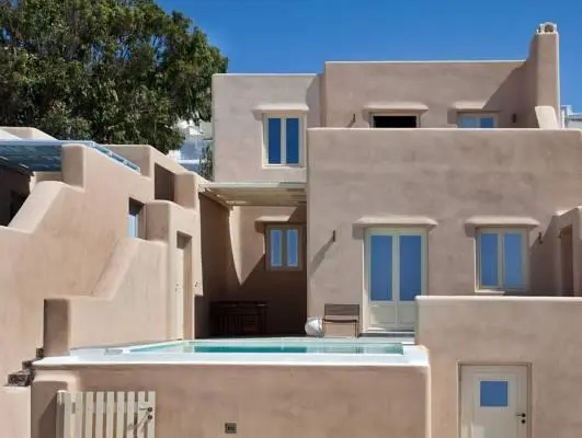 Voreina Gallery Suites