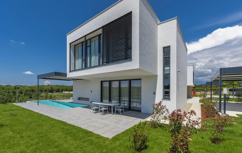 Noble 2 in Bale with 3 bedrooms and 3 bathrooms