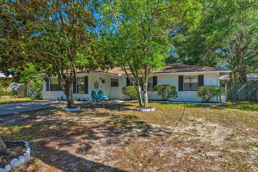 Stellar Fort Walton Retreat ~ 2 Mi to Beach!
