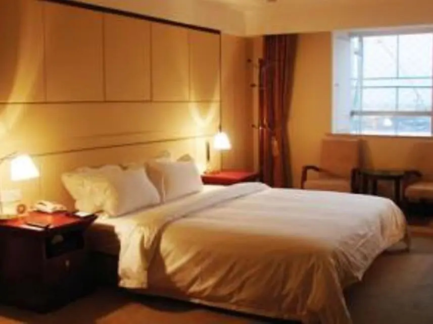 Executive Double room (full double bed)