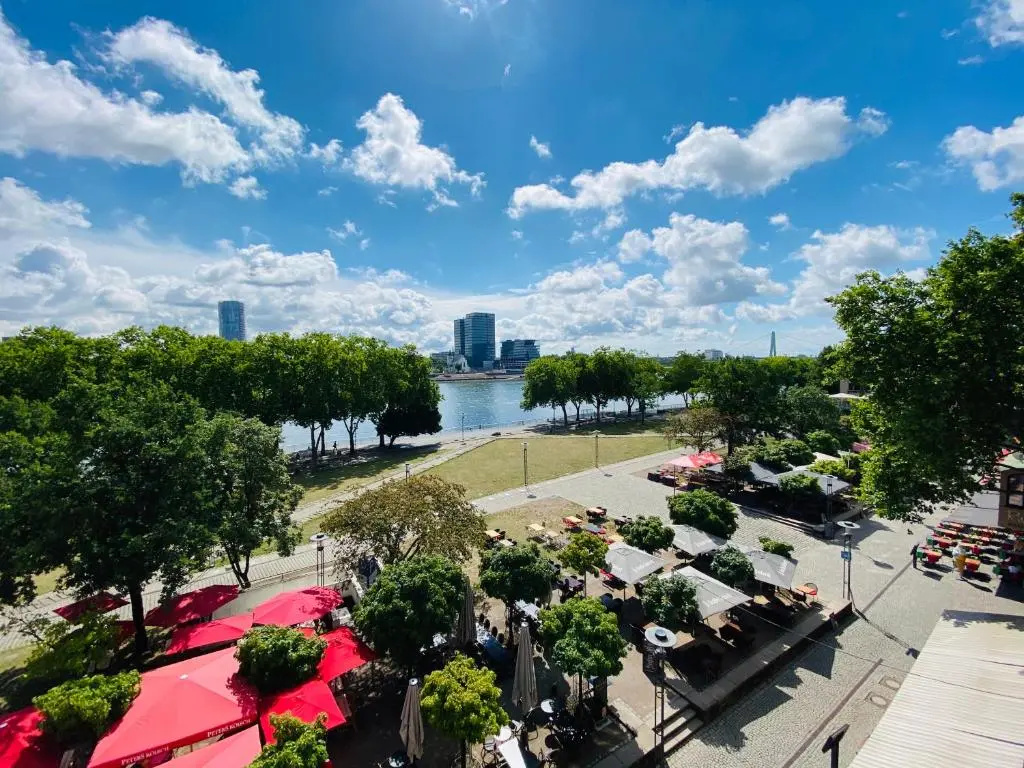 Standard Double room with river view (full double bed)