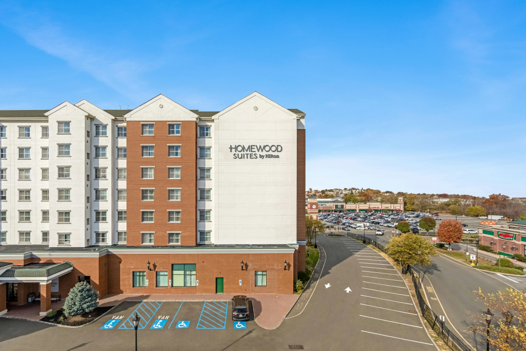 Homewood Suites by Hilton East Rutherford - Meadowlands