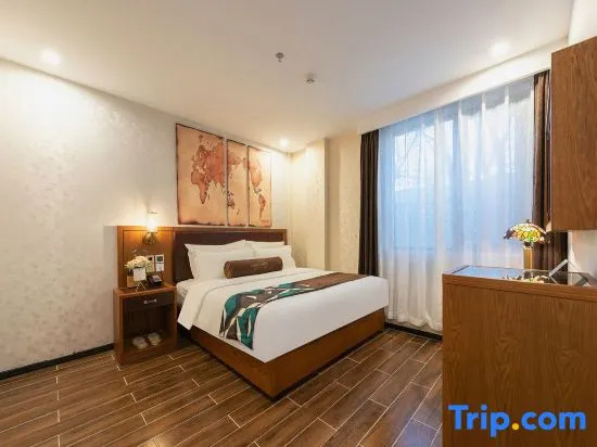 Deluxe Double room (full double bed)