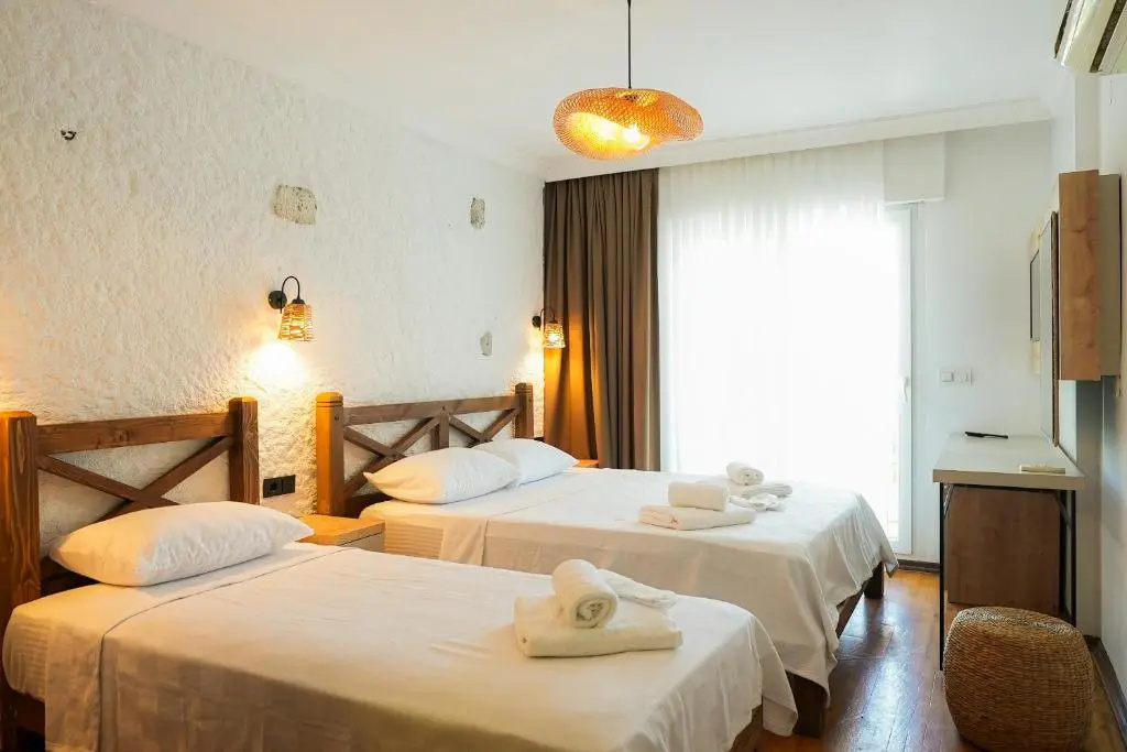 Standard Triple room with balcony
