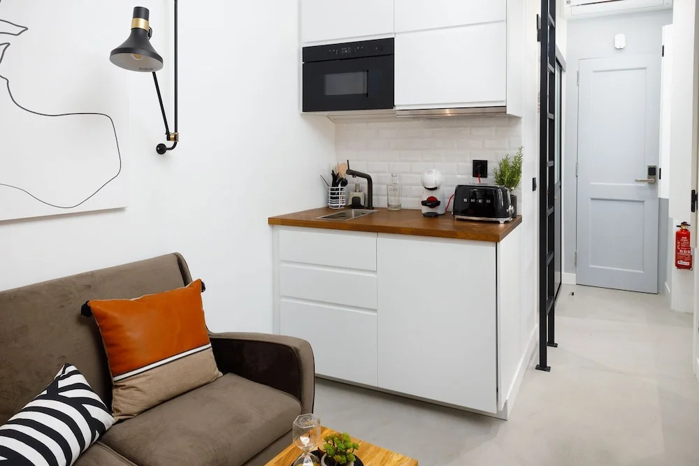Double Studio (full double bed)