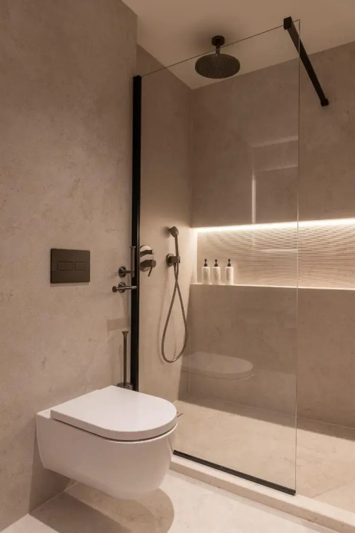 Standard Double room with balcony (full double bed)