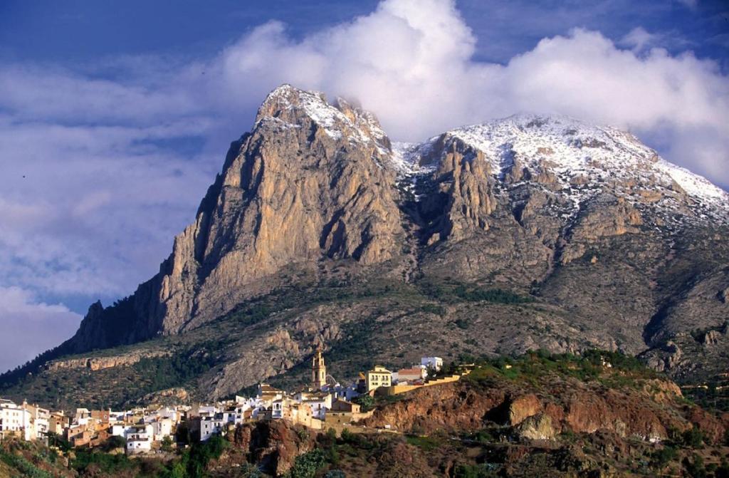 Горы Аликанте Кампана