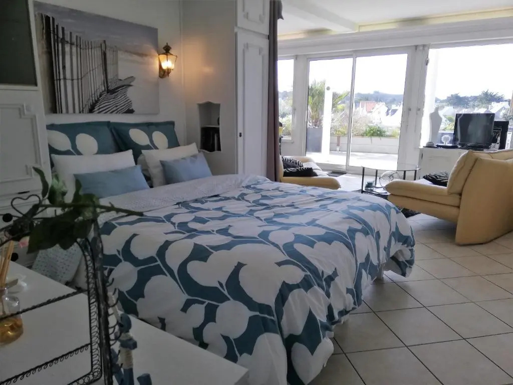 Appartement terrasse esprit loft vue sur mer
