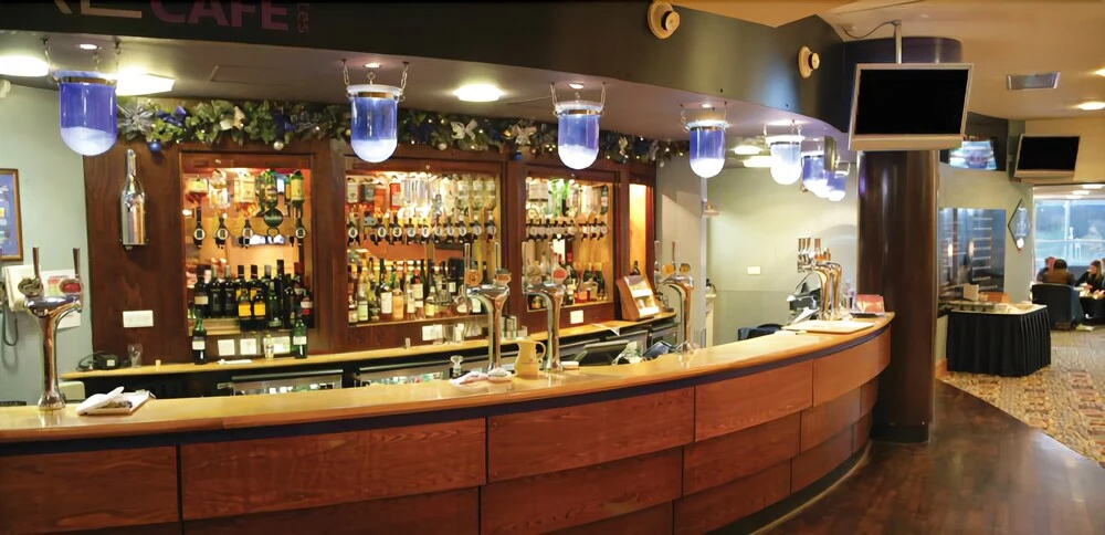 Food & Beverage