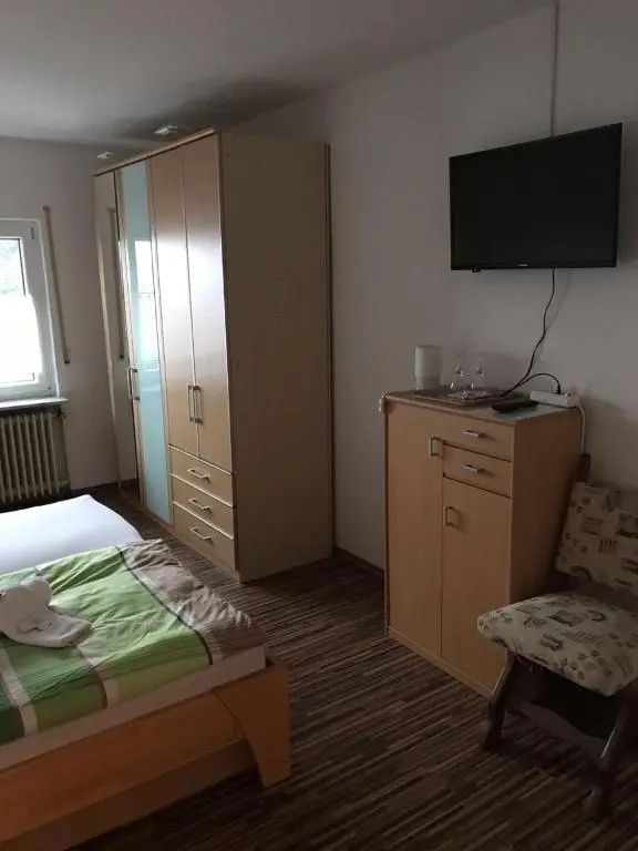 Gaststätte und Pension Frankenstube - Chambres