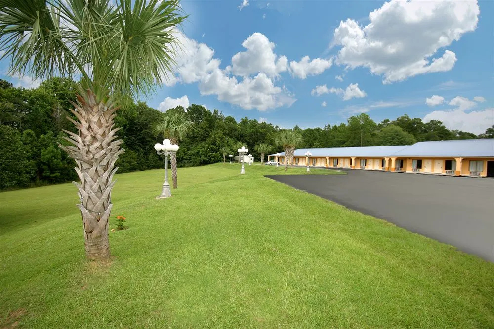 Days Inn by Wyndham DeFuniak Springs