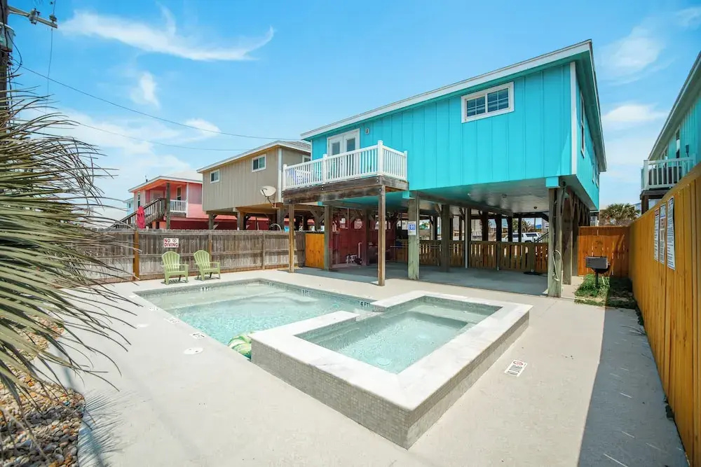 Boogie Board Bungalow - Pet Friendly! Private Pool! 2