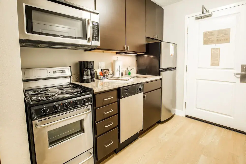 TownePlace Suites by Marriott Gilford - Chambres