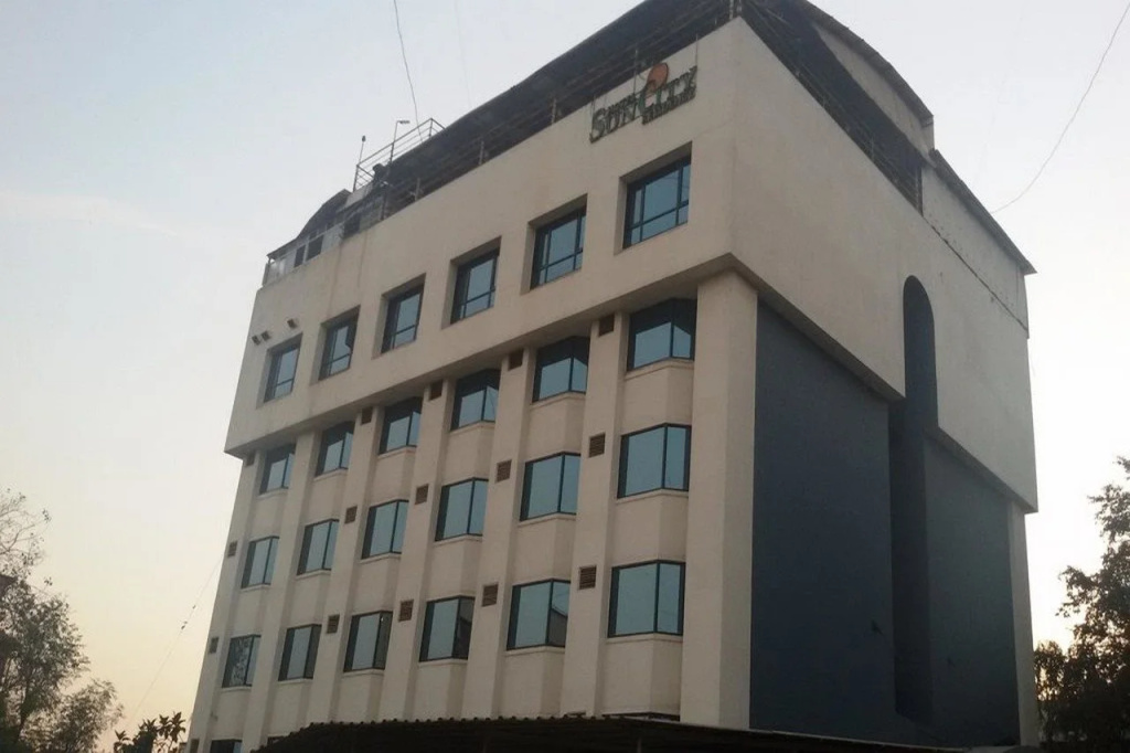 Hotel Suncity Residency