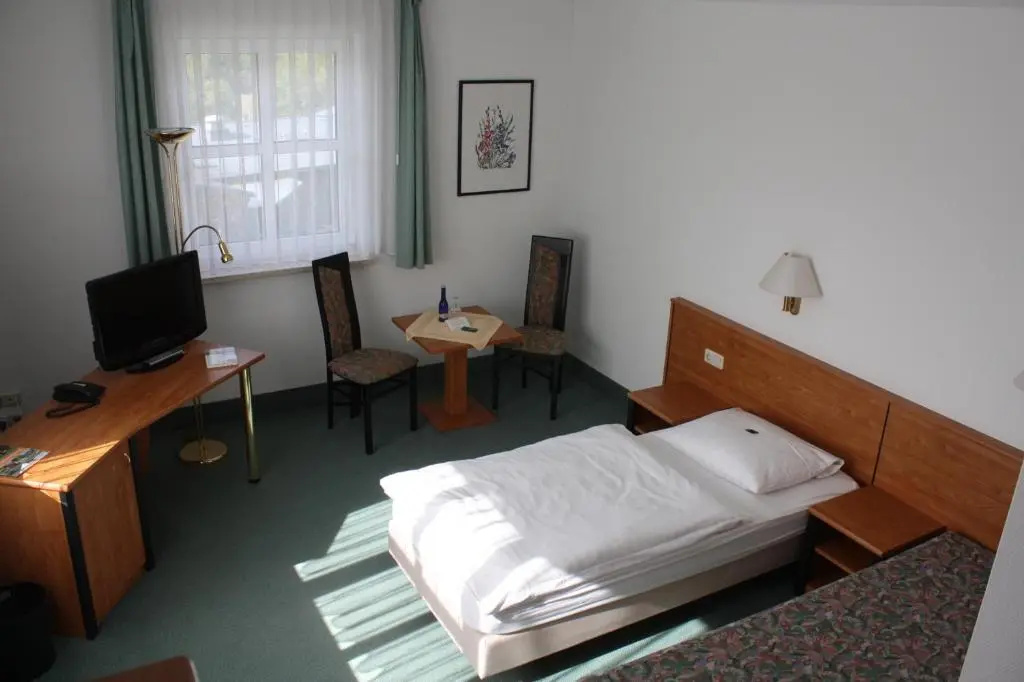 Hotel & Restaurant Bergfried - Chambres