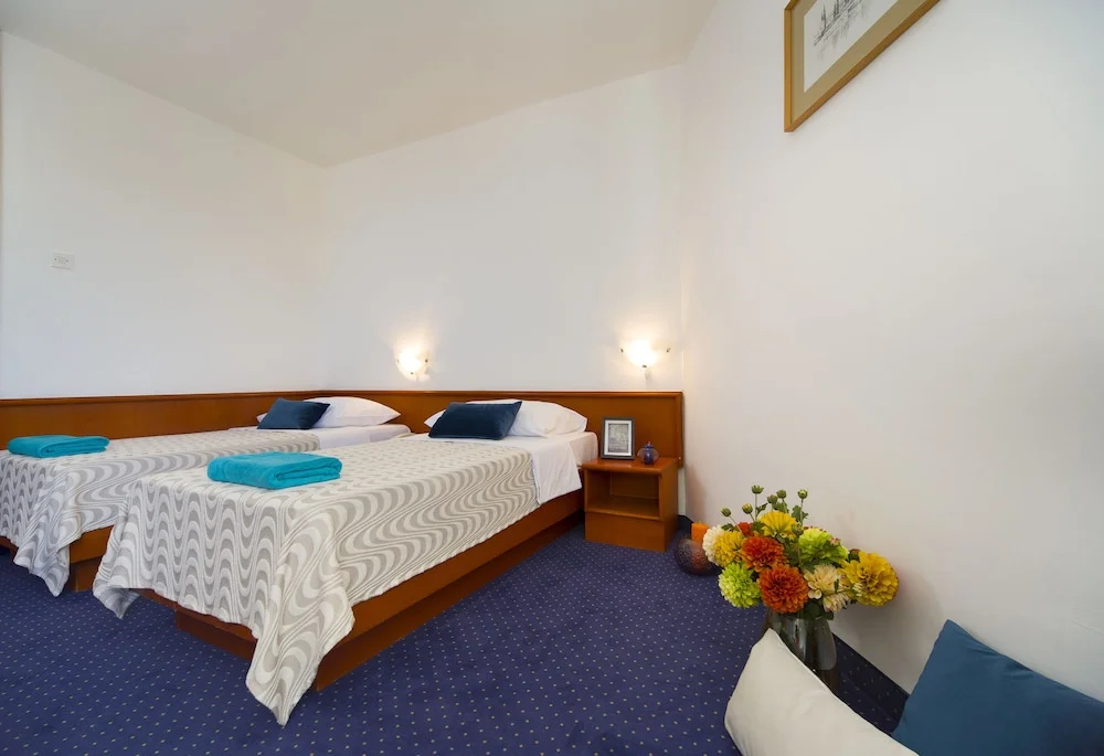 Comfort Double room with balcony (full double bed)