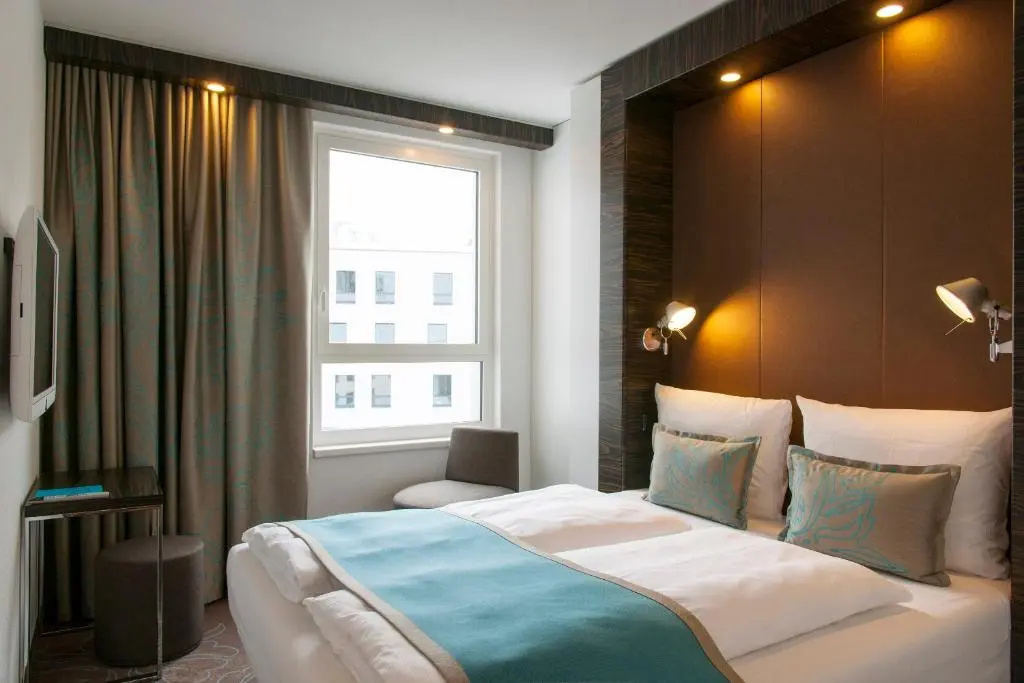 The One Double room (full double bed)