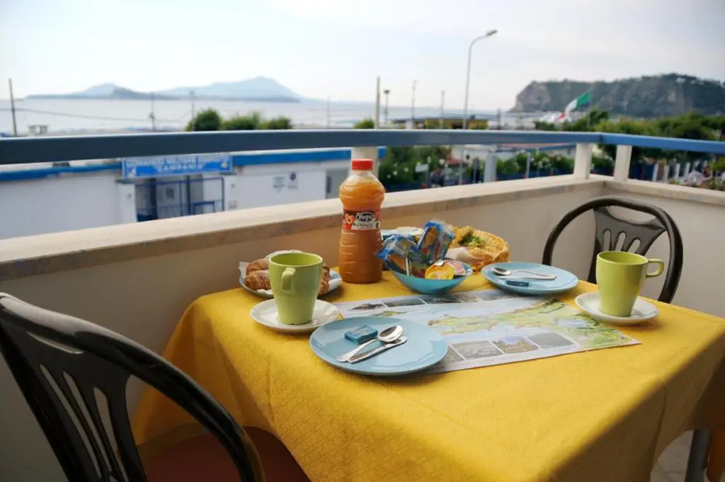 Standard Double room with sea view (full double bed)
