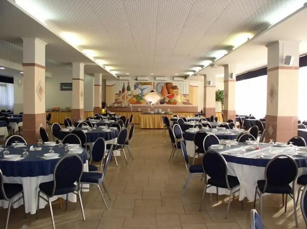 Hotel photo 8