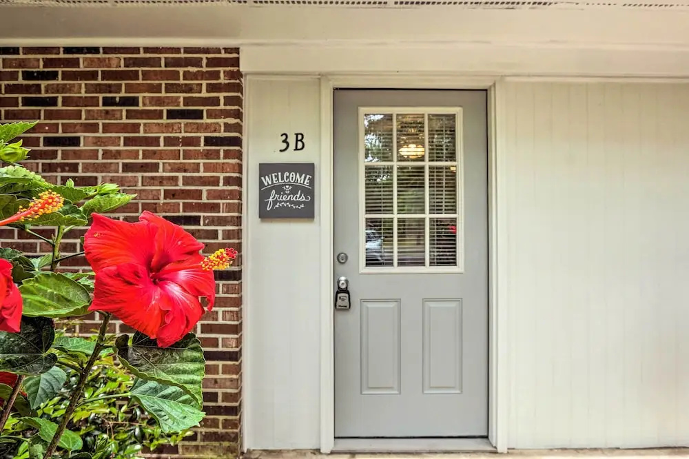 Cozy Studio With Yard, 6 Miles to Dwtn Beaufort!