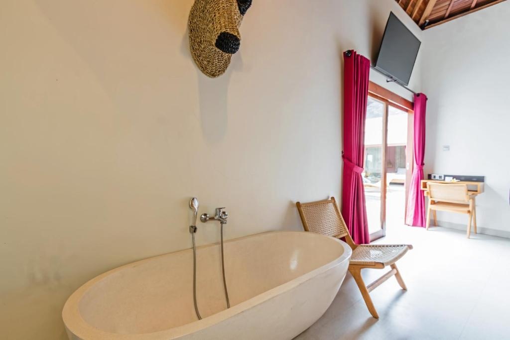 Villa Melko Astonishing rice paddy view 4 bed brand new Canggu