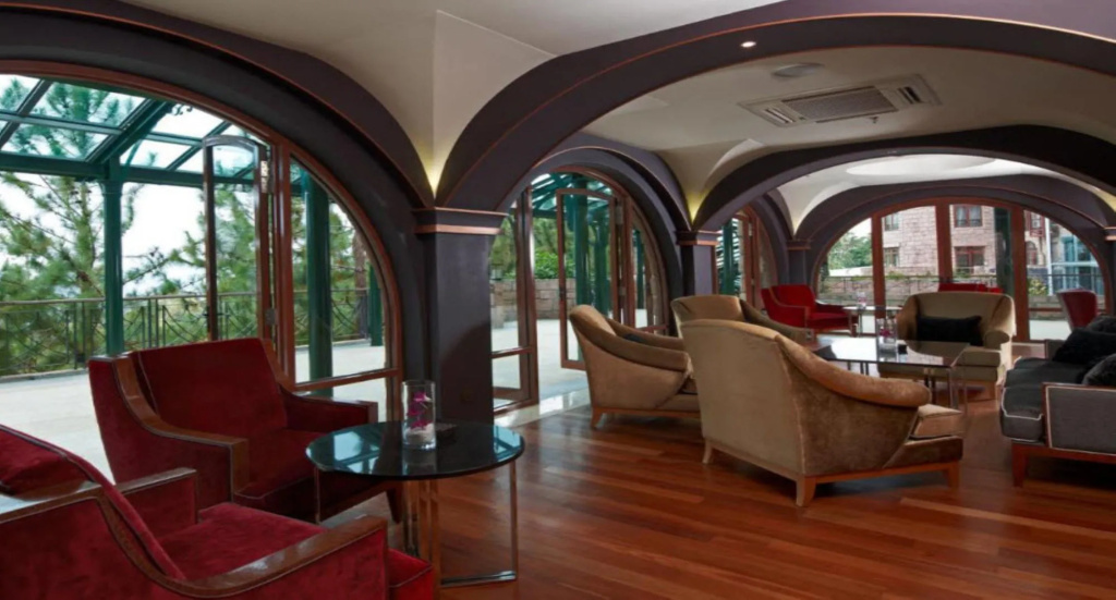 The Chateau Spa & Wellness Resort - 2